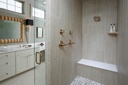 Gallery Image 4 - 3064421